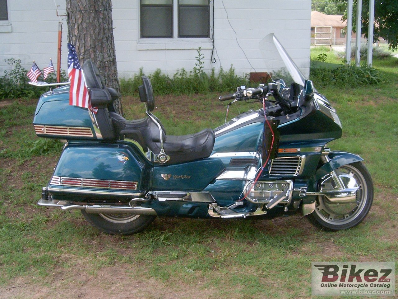 Big  gl 1500 gold wing aspencade picture and wallpaper from Bikez.com